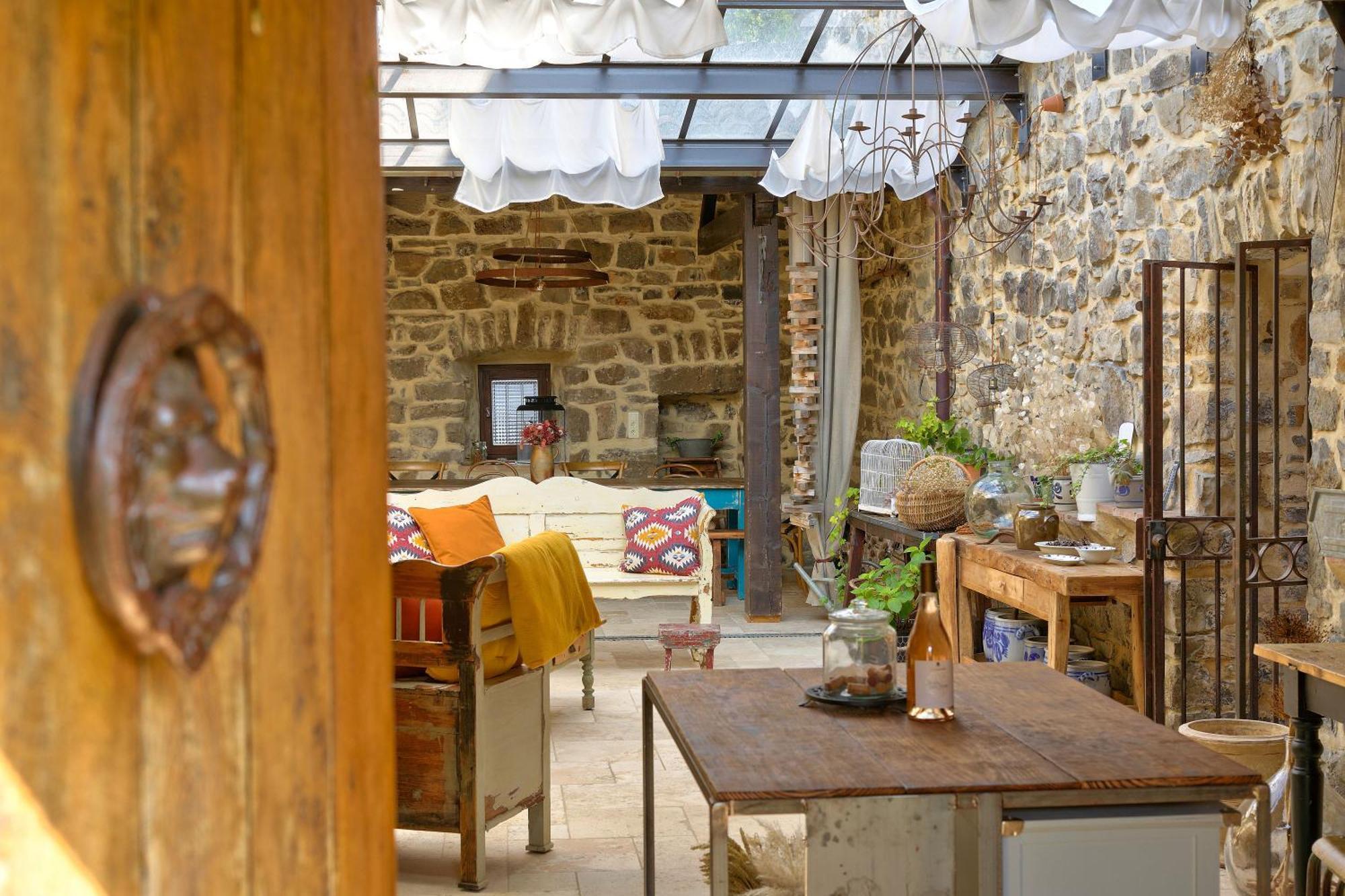 Hotel La Gourmandine à Courry Extérieur photo